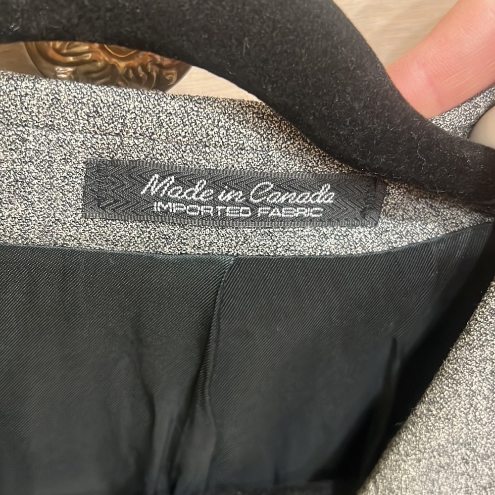 Blazer - Picture 2 of 6